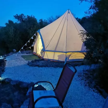 Hidden Valley Andalucia Camping 3*